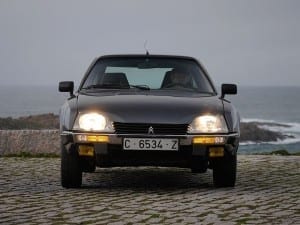 El CX GTi de la imagen cuenta con los parachoques cromados de las primeras series.